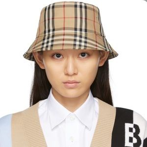 Authentic Burberry Vintage Check Technical Cotton Bucket Hat In Archive Beige